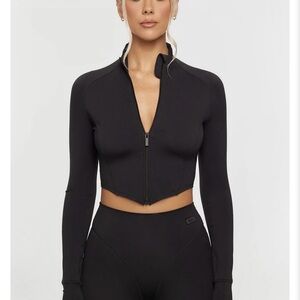 NAMA women’s body contour jacket black